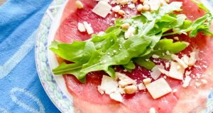 carpaccio met rucola