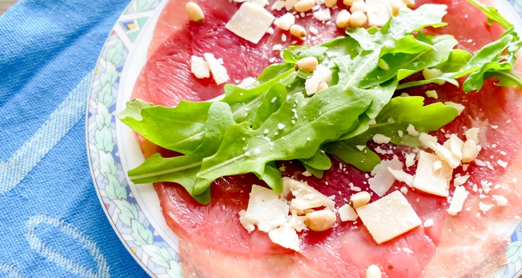 carpaccio met rucola