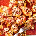Recept Gevulde pastaschelpen met salami en basilicum