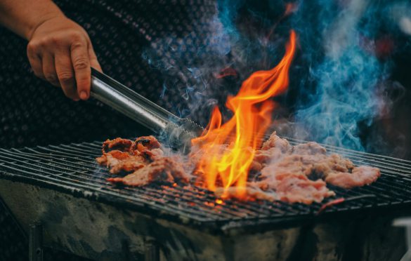 BBQ-irritaties van Nederlanders: schoonmaken met 18% bovenaan